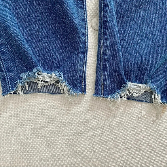 NWOT Levi’s Premium 501 Blue  Distressed Hem Denim Jeans Size 24-25 - Picture 8 of 15